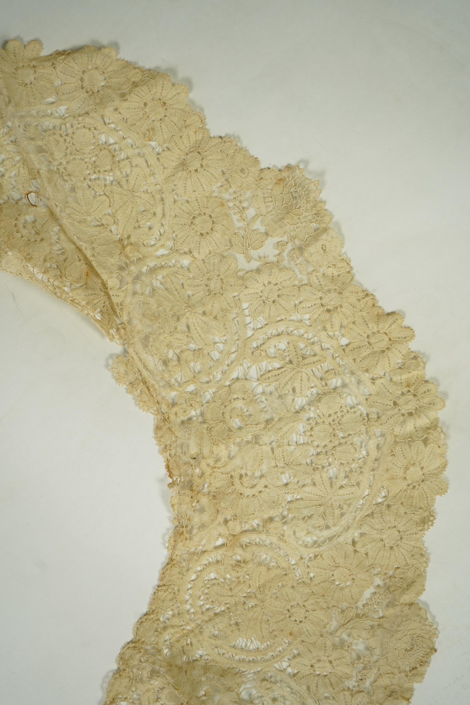 A mixed Brussels bobbin lace and Point de Gaze lace collar, another smaller collar, a similar length of trim and butterfly motif, together with a Brussels bobbin collar and trim, an Irish crochet cuffs, a Valenciennes la